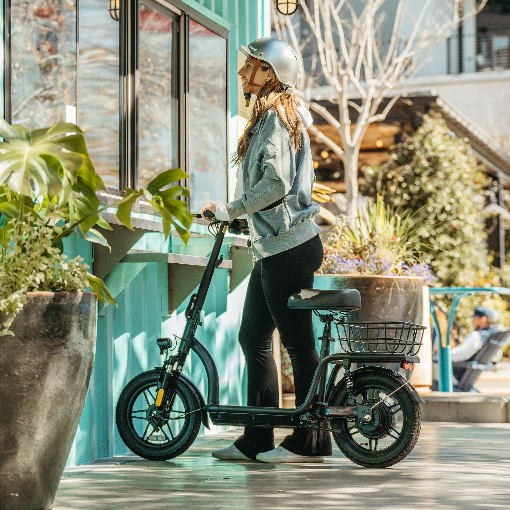 Electric Scooter w/ Seat